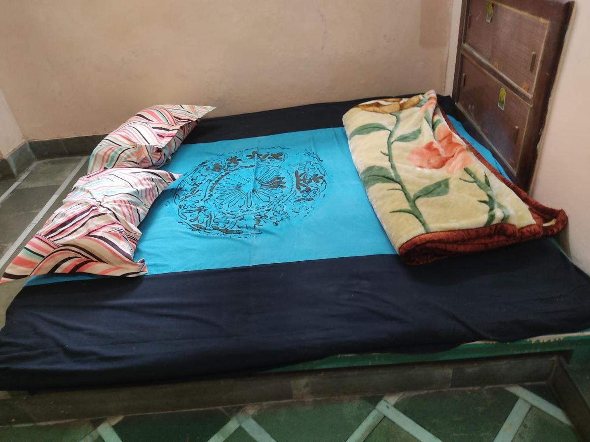Heritage Homestay@Old City Near Ganges พาราณสี ภายนอก รูปภาพ